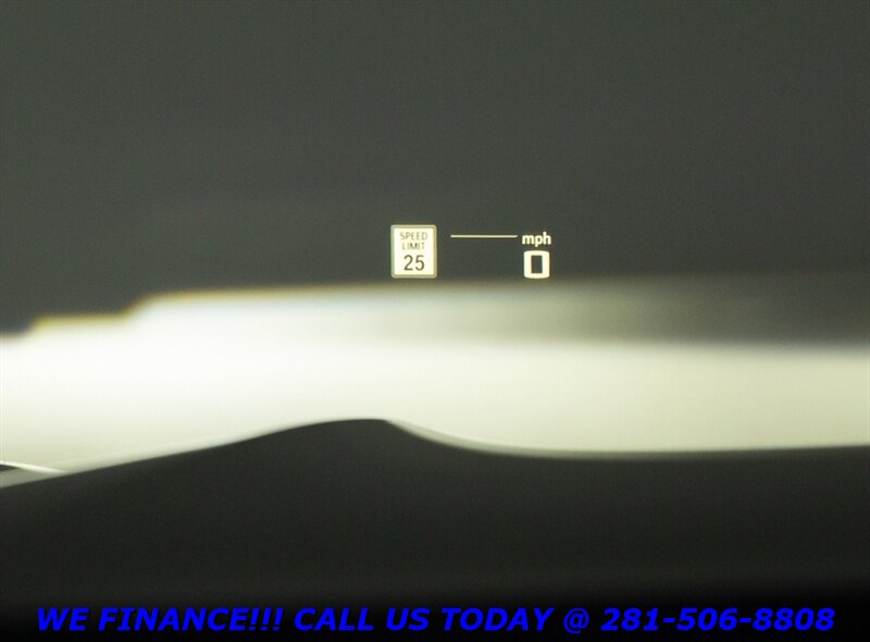 2022 BMW M8 2022 Competition AWD COUPE NAV HUD CARBON 38K MLS   - Photo 13 - Houston, TX 77031