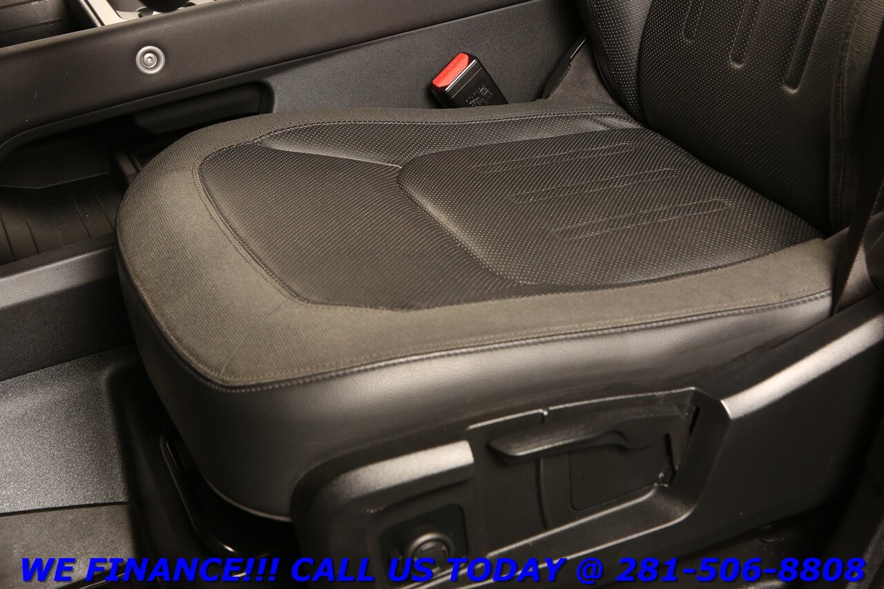 2020 Land Rover Defender 2020 110 S AWD 7-PASS NAV PANO BLIS 3ROW MERIDIAN - Photo 14 - Houston, TX 77031