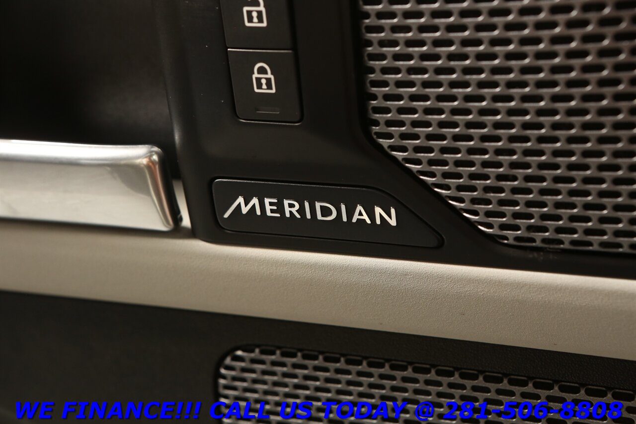 2020 Land Rover Defender 2020 110 S AWD 7-PASS NAV PANO BLIS 3ROW MERIDIAN - Photo 10 - Houston, TX 77031