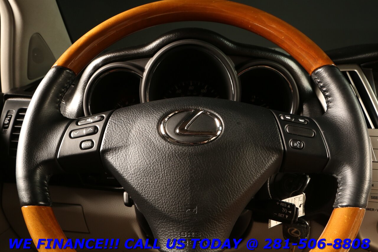 2006 Lexus LEXUS RX 330 NAVIGATION PREM PLUS PKG SUN CAMERA HEATSEAT - Photo 14 - Houston, TX 77031