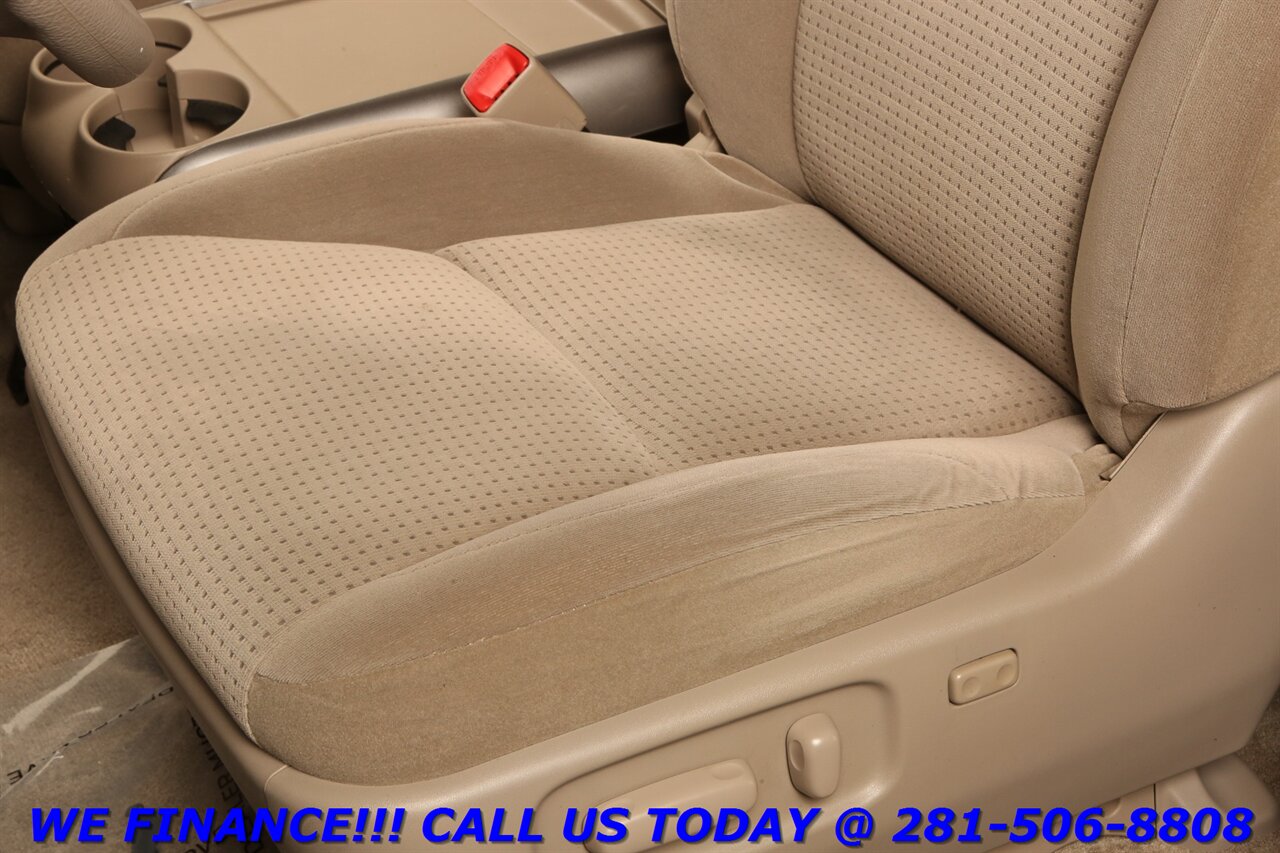 2006 Toyota Sienna 2006 LE 8PASS DVD ROOF RACK CRUISE 16K MILES!!! - Photo 12 - Houston, TX 77031