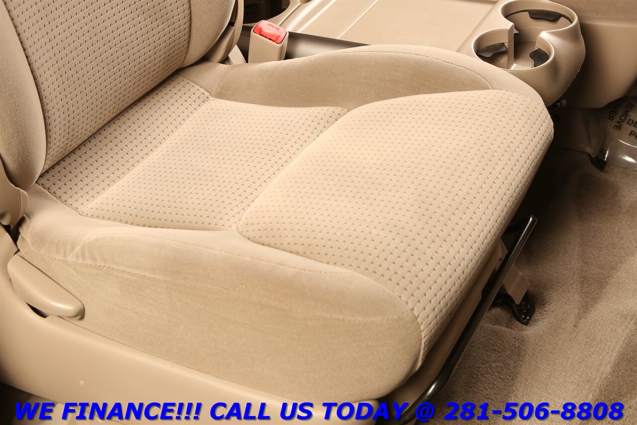 2006 Toyota Sienna 2006 LE 8PASS DVD ROOF RACK CRUISE 16K MILES!!! - Photo 18 - Houston, TX 77031