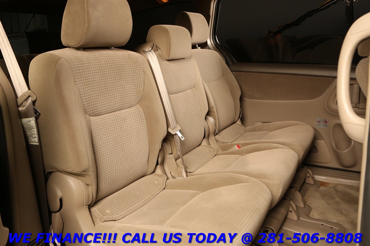 2006 Toyota Sienna 2006 LE 8PASS DVD ROOF RACK CRUISE 16K MILES!!! - Photo 19 - Houston, TX 77031