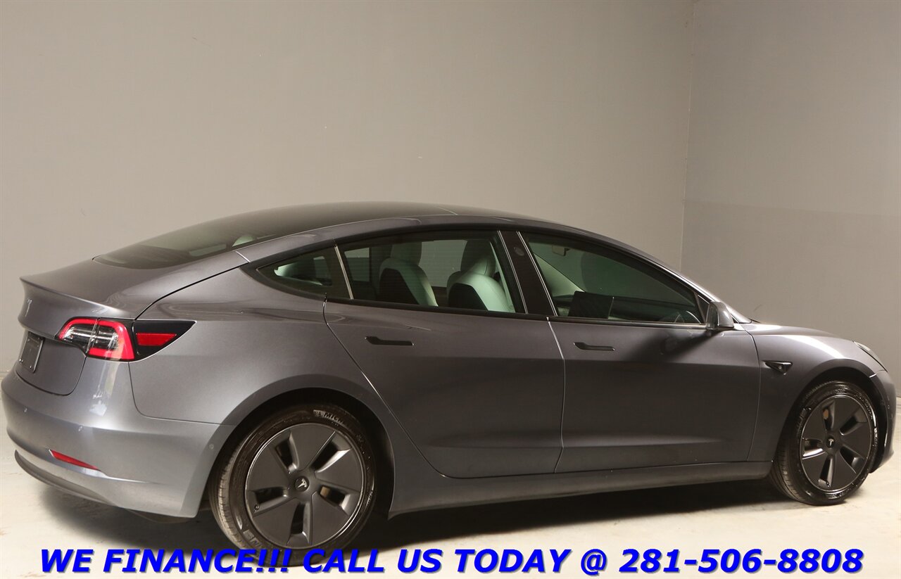 2022 Tesla Model 3 2022 FSD3 AUTOPILOT PANOROOF $4K IRS REBATE - Photo 6 - Houston, TX 77031
