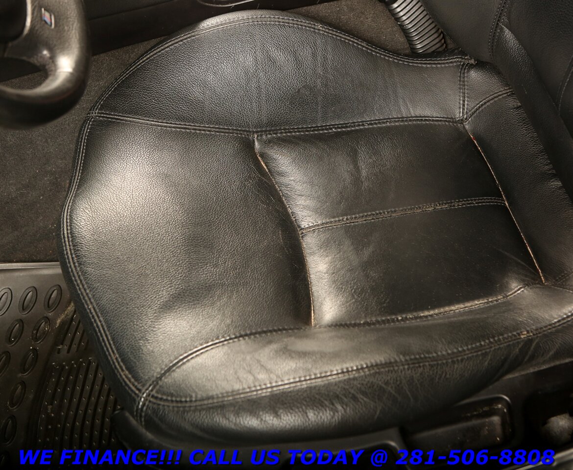 2002 BMW Z3 2002 CONVERTIBLE MANUAL 5-SPEED HEATSEAT 17 "ALLOYS   - Photo 16 - Houston, TX 77031