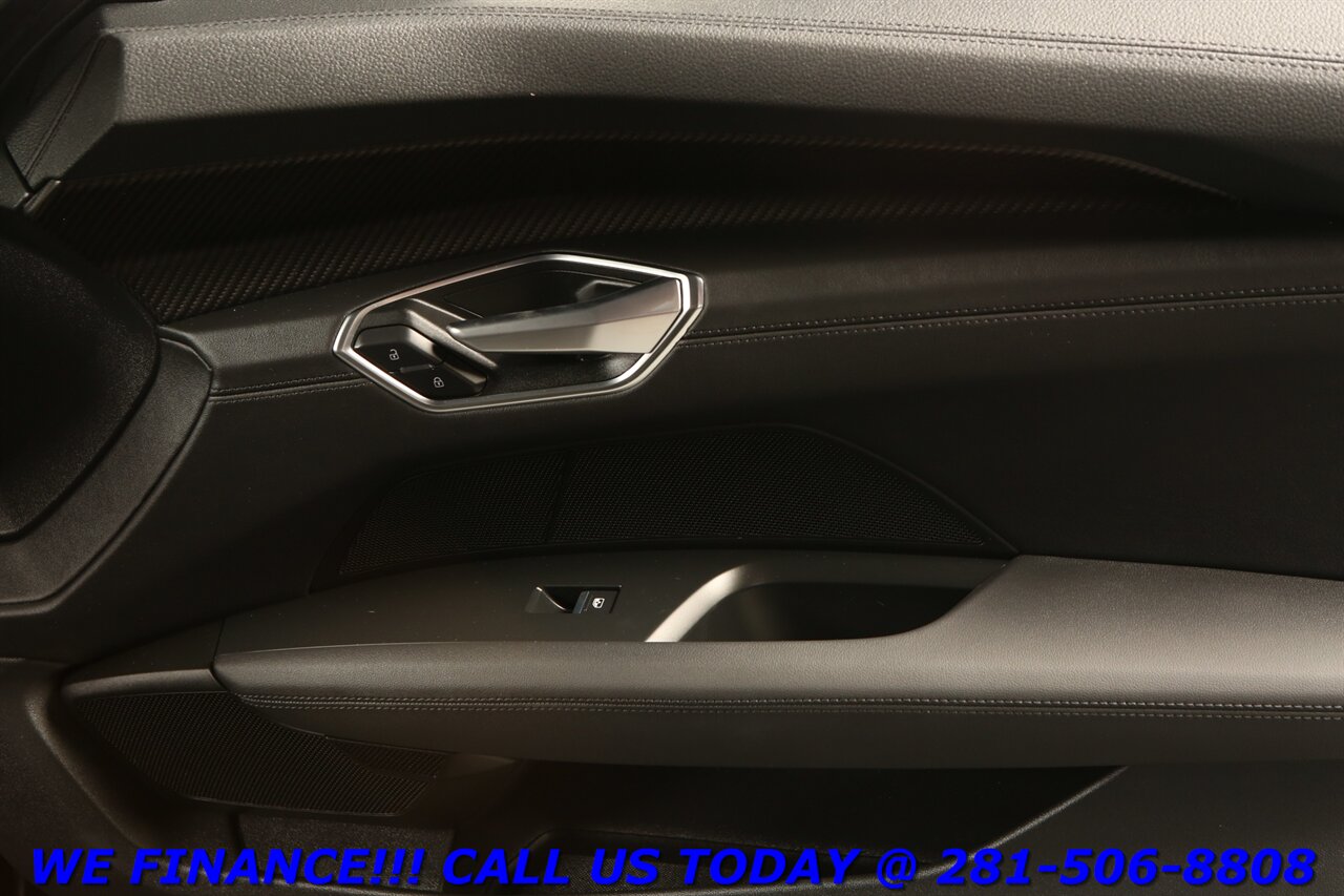 2022 Audi e-tron GT 2022 Quattro NAV PANO CARBONFIBER BLIS CAM WARANTY - Photo 25 - Houston, TX 77031