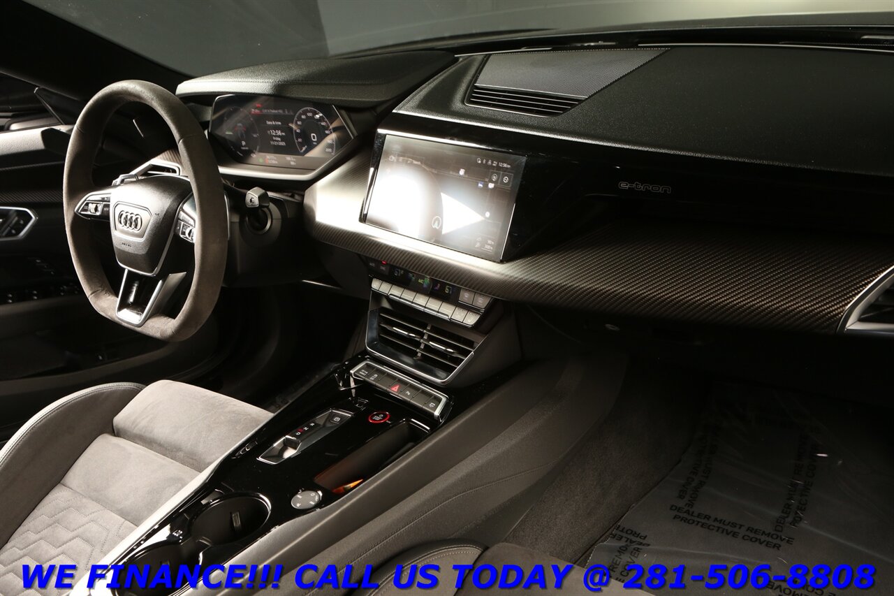 2022 Audi e-tron GT 2022 Quattro NAV PANO CARBONFIBER BLIS CAM WARANTY - Photo 18 - Houston, TX 77031