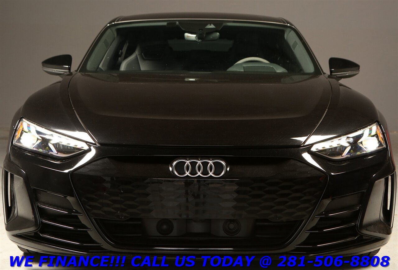 2022 Audi e-tron GT 2022 Quattro NAV PANO CARBONFIBER BLIS CAM WARANTY - Photo 8 - Houston, TX 77031