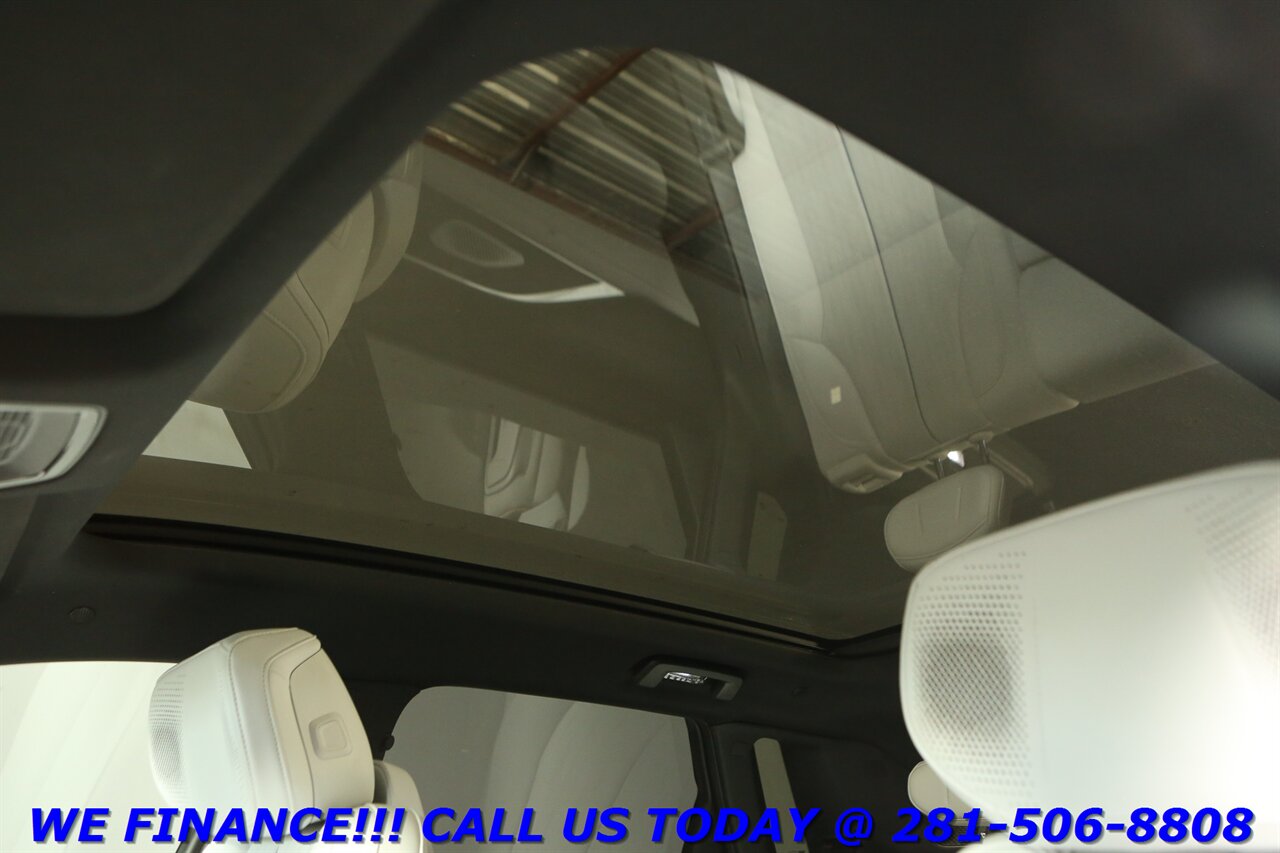 2023 Cadillac LYRIQ 2023 Luxury NAV PANO ADAPT CRUISE BLIND 22K MLS - Photo 12 - Houston, TX 77031