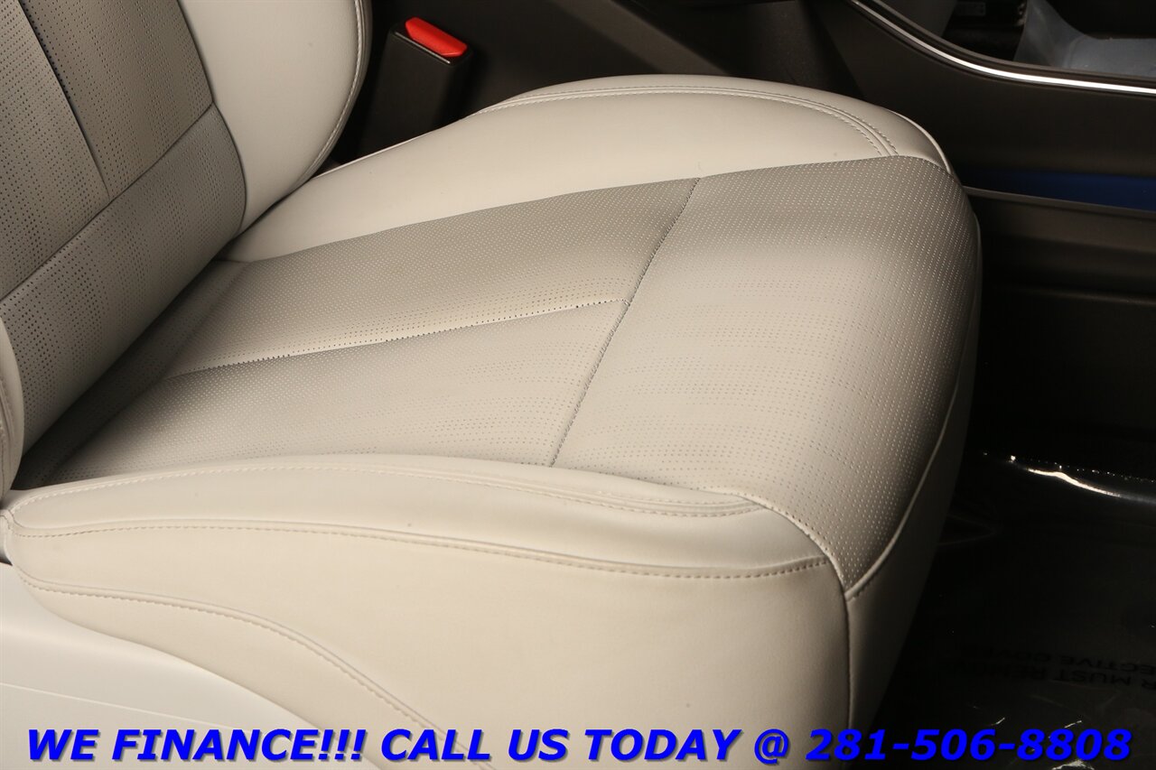 2023 Cadillac LYRIQ 2023 Luxury NAV PANO ADAPT CRUISE BLIND 22K MLS - Photo 22 - Houston, TX 77031
