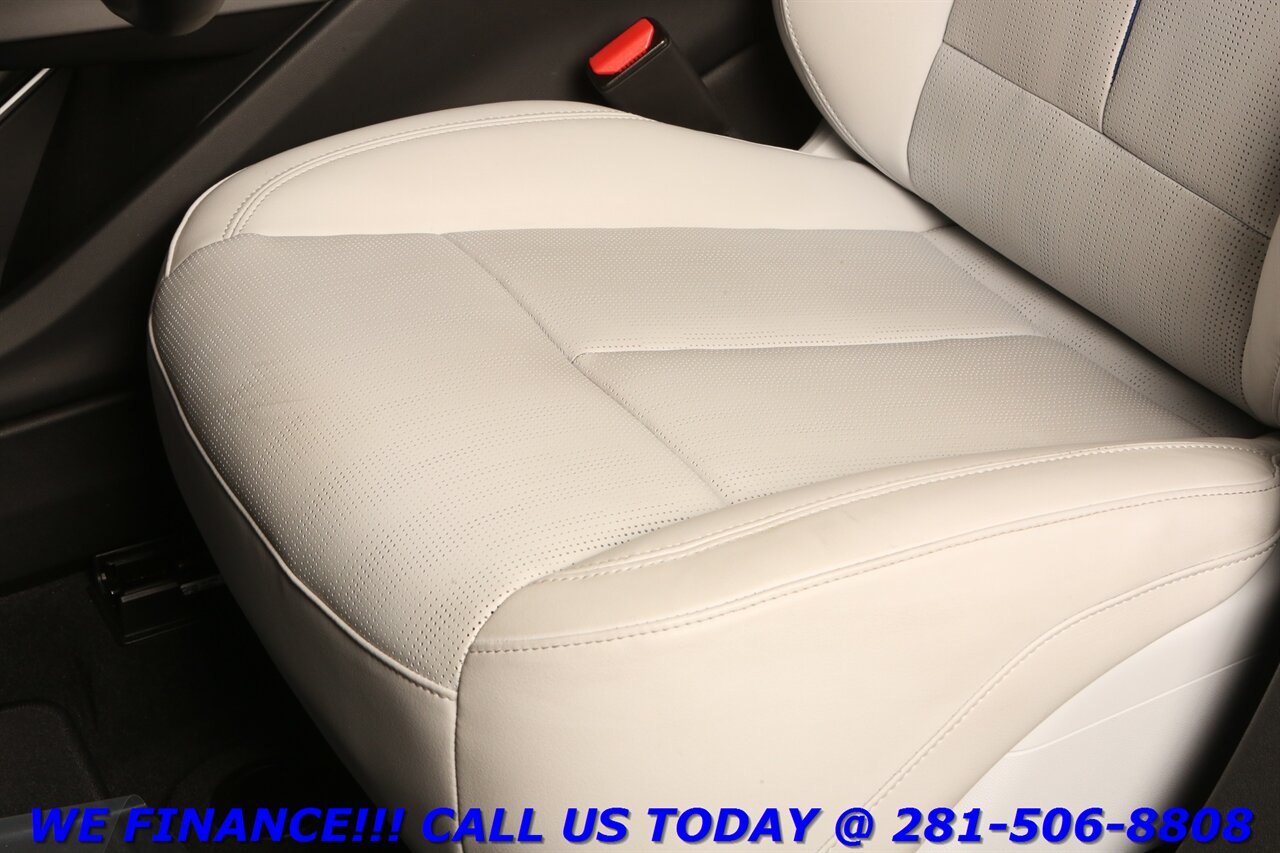 2023 Cadillac LYRIQ 2023 Luxury NAV PANO ADAPT CRUISE BLIND 22K MLS - Photo 14 - Houston, TX 77031