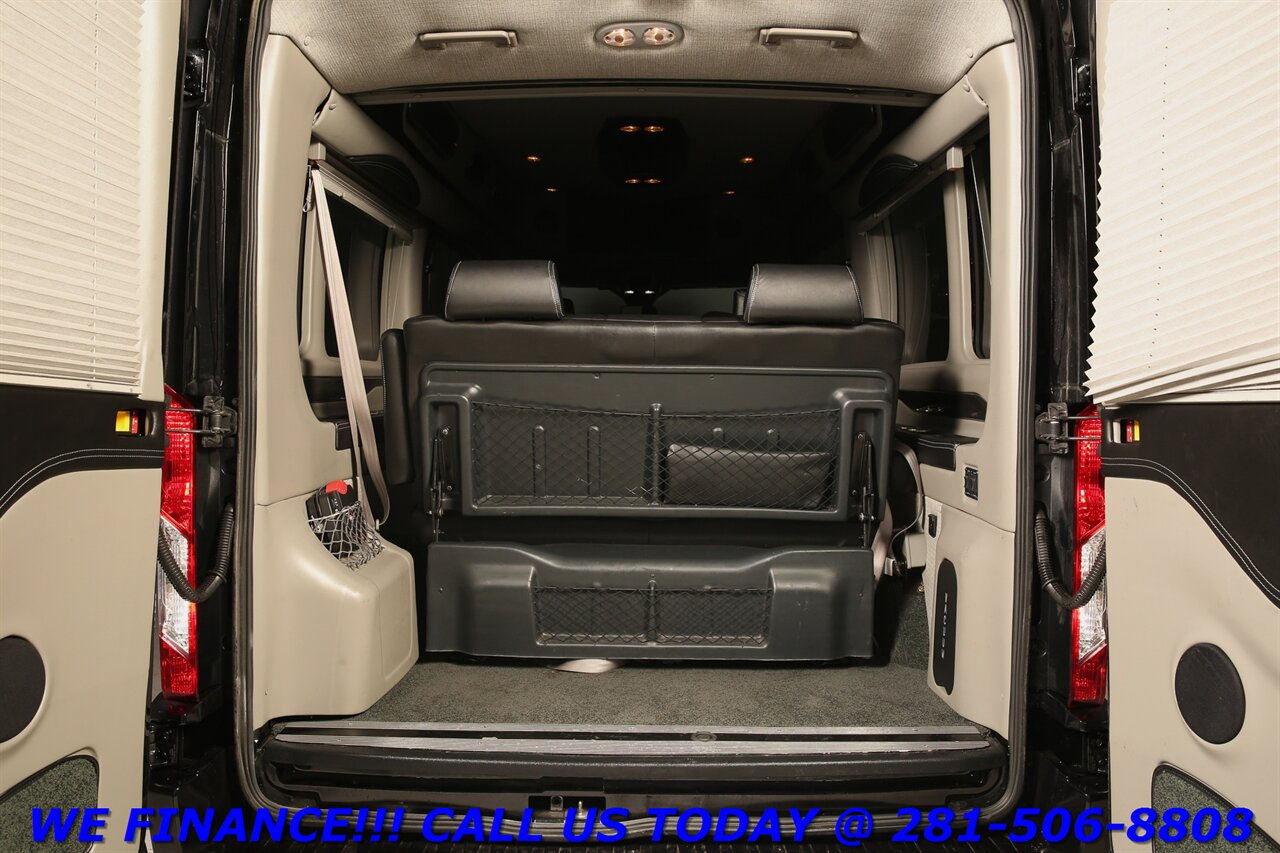 2022 Ford Transit 2022 EXPLORER AWD NAV ADAPT BLIND 9PASS TV 58K MLS - Photo 30 - Houston, TX 77031