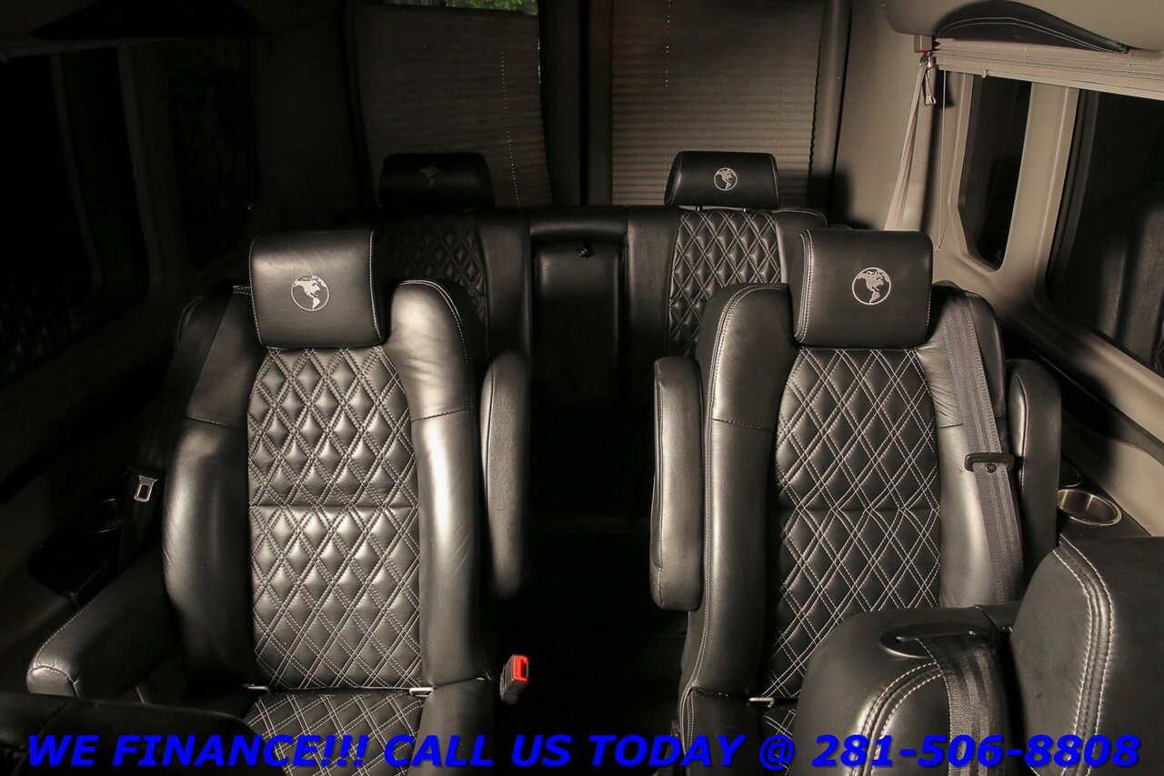 2022 Ford Transit 2022 EXPLORER AWD NAV ADAPT BLIND 9PASS TV 58K MLS - Photo 29 - Houston, TX 77031