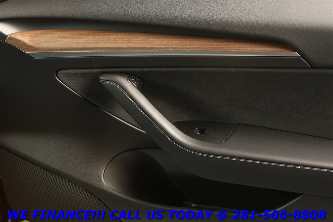 2023 Tesla Model 3 2023 FSD3 AUTOPILOT NAV PANO HEATSEAT WOOD 13K MLS   - Photo 26 - Houston, TX 77031