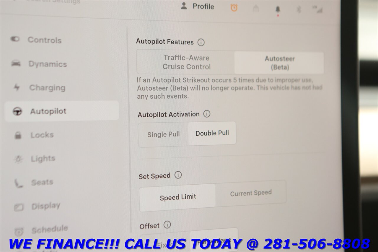 2023 Tesla Model 3 2023 FSD3 AUTOPILOT NAV PANO HEATSEAT WOOD 13K MLS   - Photo 17 - Houston, TX 77031