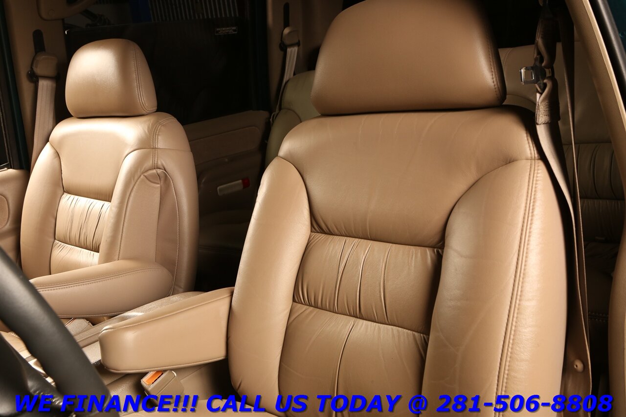 1999 Chevrolet CHEVROLET TAHOE LS 64K SUPER LOW MILES RARE 5.7L V8 - Photo 12 - Houston, TX 77031