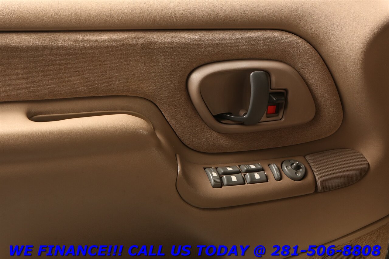 1999 Chevrolet CHEVROLET TAHOE LS 64K SUPER LOW MILES RARE 5.7L V8 - Photo 10 - Houston, TX 77031