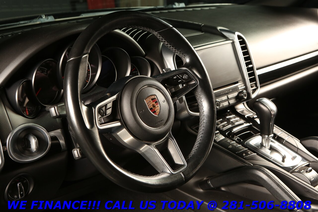 2017 Porsche Cayenne 2017 Platinum AWD NAV PANO BOSE CAMERA - Photo 9 - Houston, TX 77031