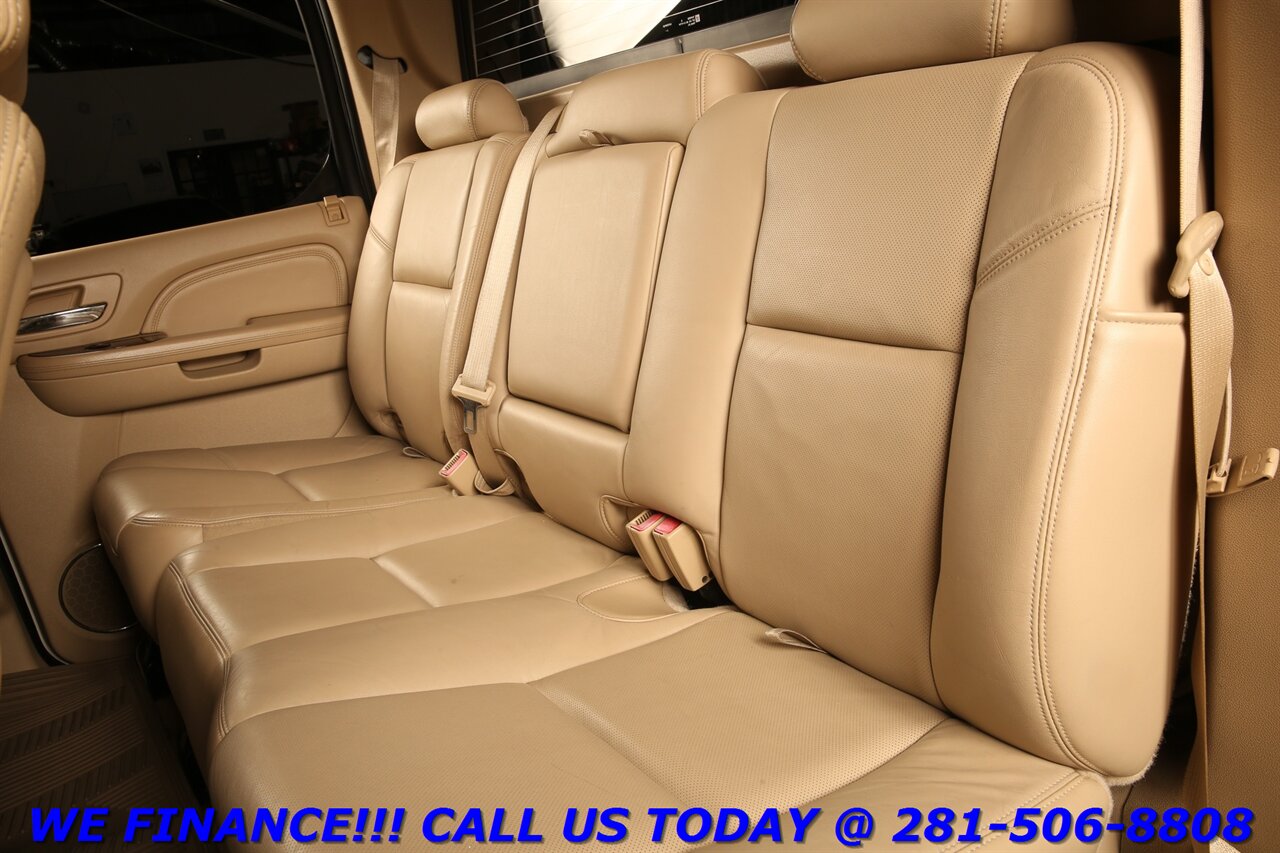 2011 Cadillac Escalade 2011 EXT Premium AWD NAV DVD SUN CAMERA 85K MLS - Photo 22 - Houston, TX 77031