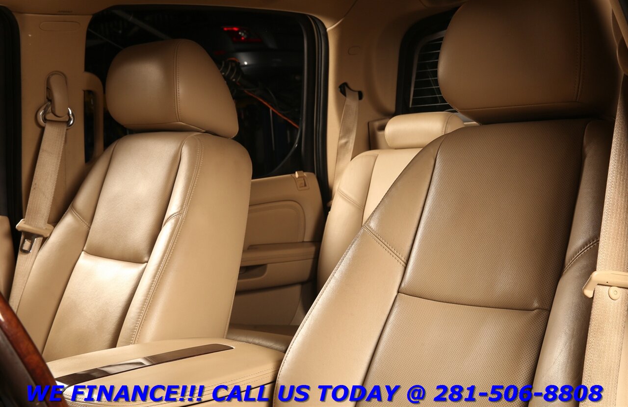 2011 Cadillac Escalade 2011 EXT Premium AWD NAV DVD SUN CAMERA 85K MLS - Photo 12 - Houston, TX 77031