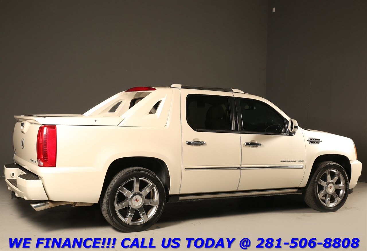 2011 Cadillac Escalade 2011 EXT Premium AWD NAV DVD SUN CAMERA 85K MLS - Photo 6 - Houston, TX 77031