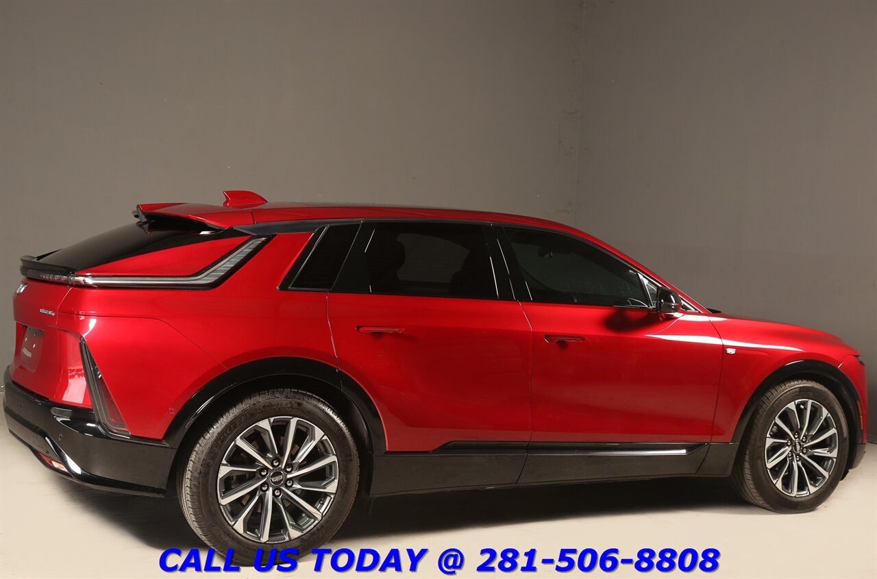 2024 Cadillac LYRIQ 2024 Sport 500HP AWD NAV PANO ADAPTDRIVE 24K Mi - Photo 6 - Houston, TX 77031