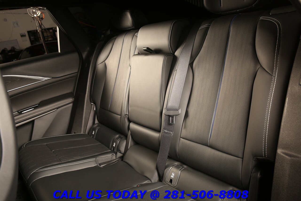 2024 Cadillac LYRIQ 2024 Sport 500HP AWD NAV PANO ADAPTDRIVE 24K Mi - Photo 23 - Houston, TX 77031
