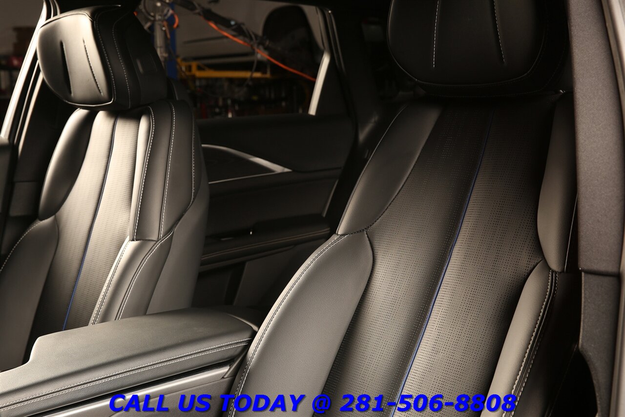 2024 Cadillac LYRIQ 2024 Sport 500HP AWD NAV PANO ADAPTDRIVE 24K Mi - Photo 13 - Houston, TX 77031