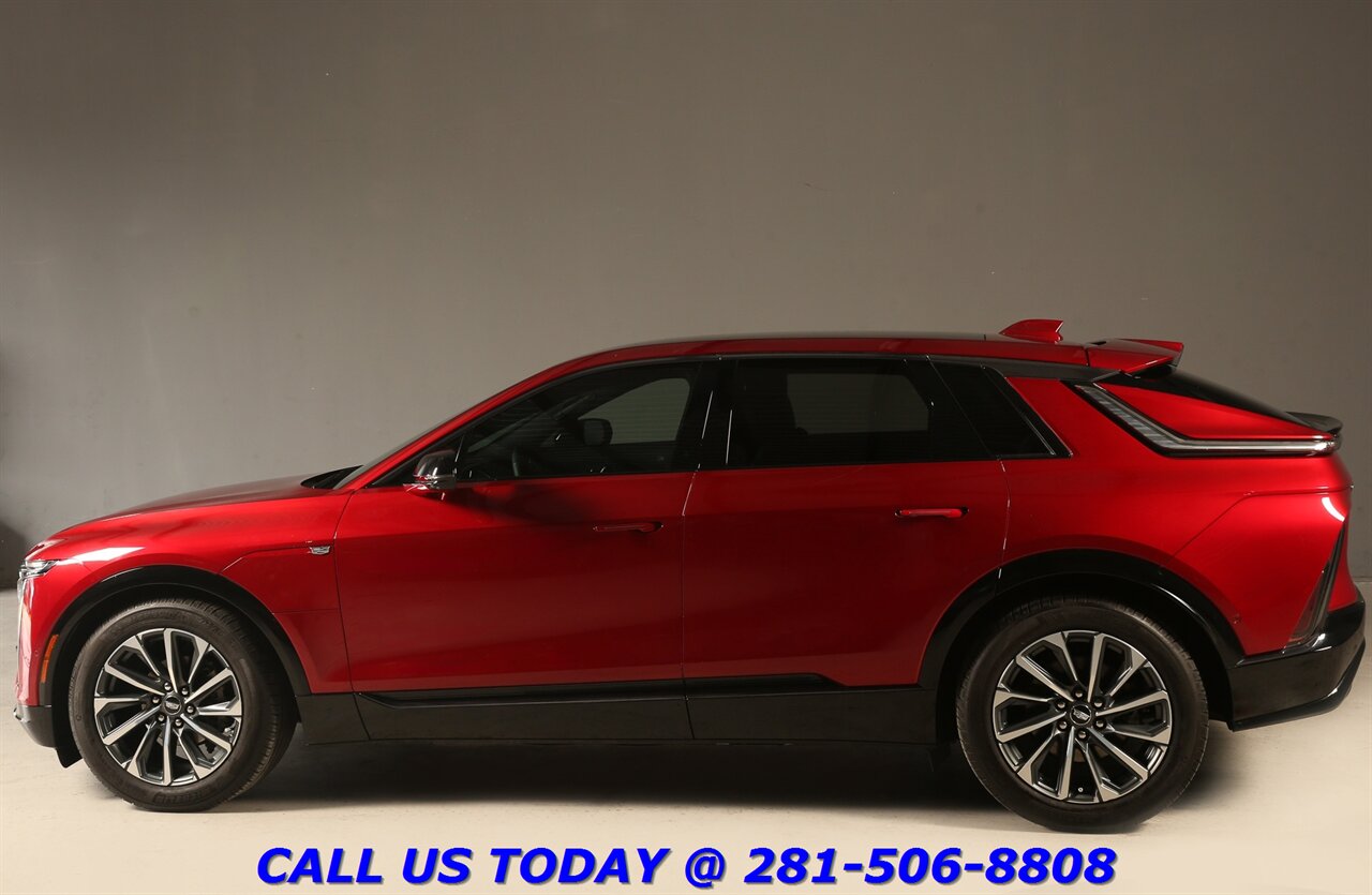 2024 Cadillac LYRIQ 2024 Sport 500HP AWD NAV PANO ADAPTDRIVE 24K Mi - Photo 4 - Houston, TX 77031