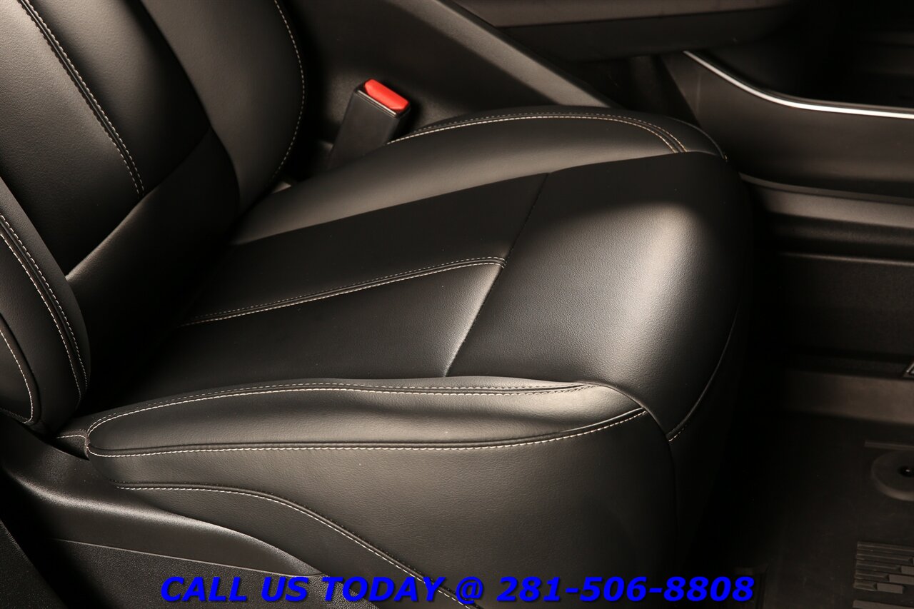 2024 Cadillac LYRIQ 2024 Tech CARPLAY PANO ADAPTcruise 18K Mi - Photo 21 - Houston, TX 77031