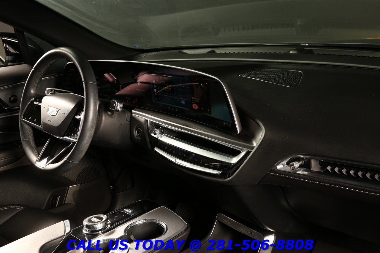 2024 Cadillac LYRIQ 2024 Tech CARPLAY PANO ADAPTcruise 18K Mi - Photo 19 - Houston, TX 77031