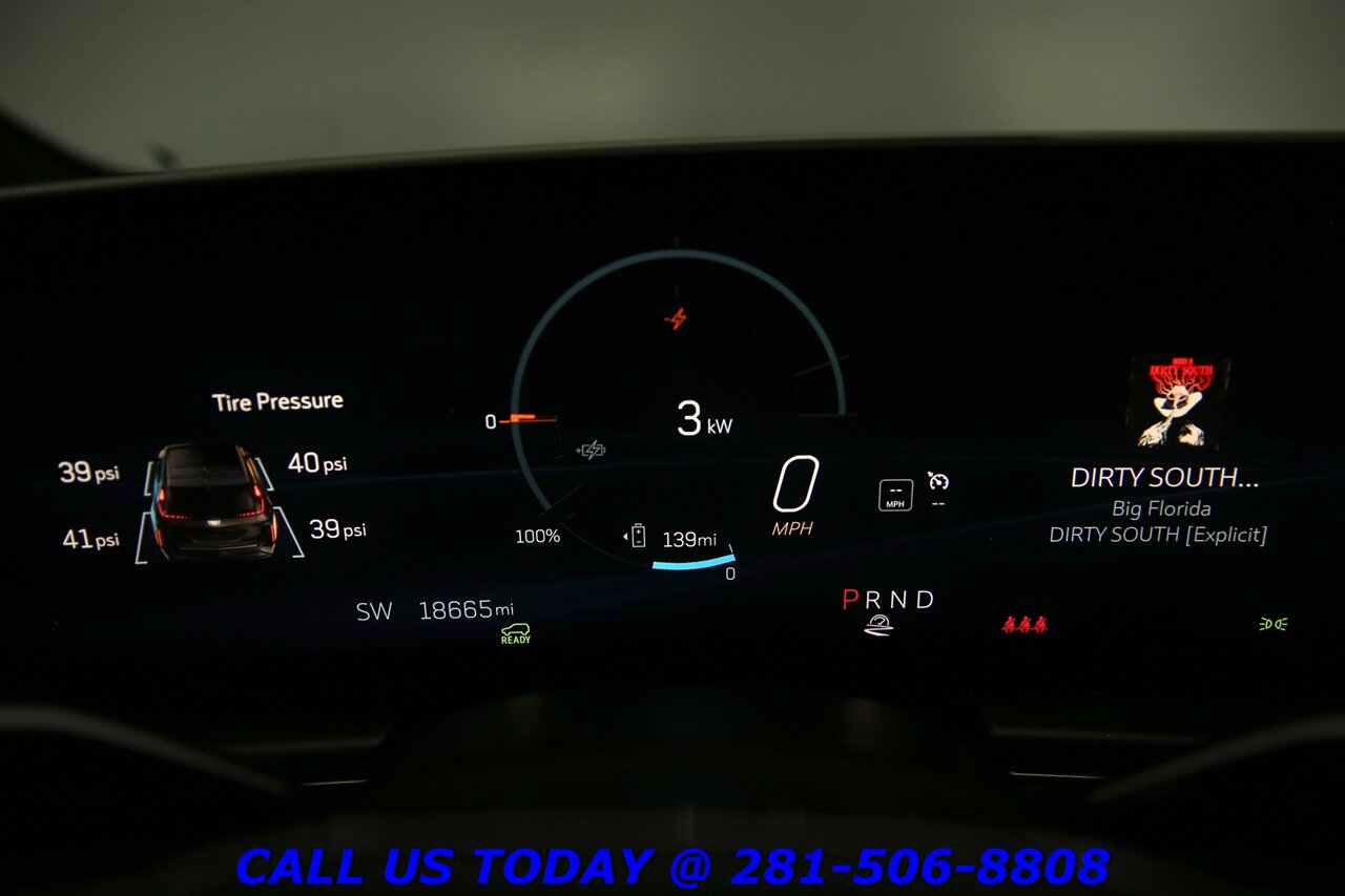 2024 Cadillac LYRIQ 2024 Tech CARPLAY PANO ADAPTcruise 18K Mi - Photo 15 - Houston, TX 77031
