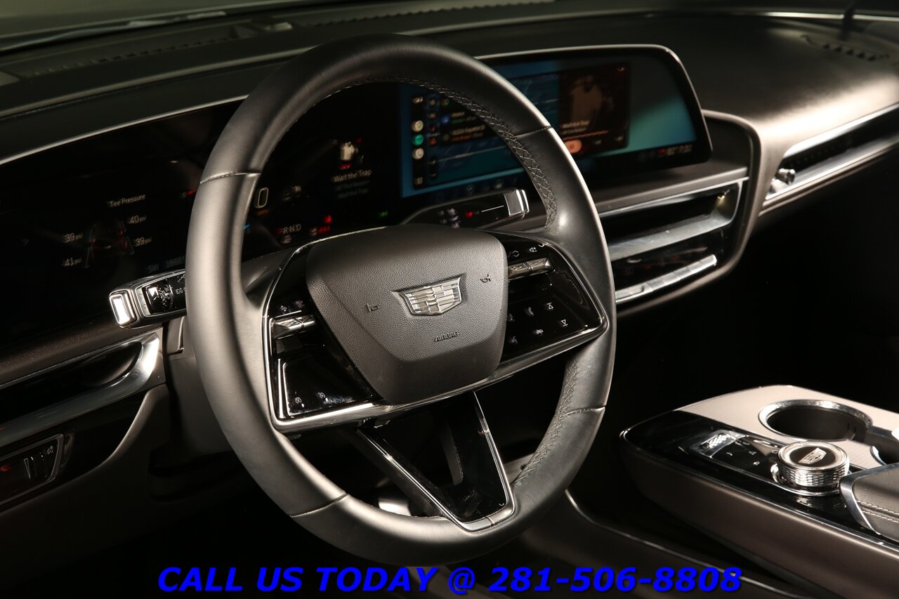 2024 Cadillac LYRIQ 2024 Tech CARPLAY PANO ADAPTcruise 18K Mi - Photo 10 - Houston, TX 77031