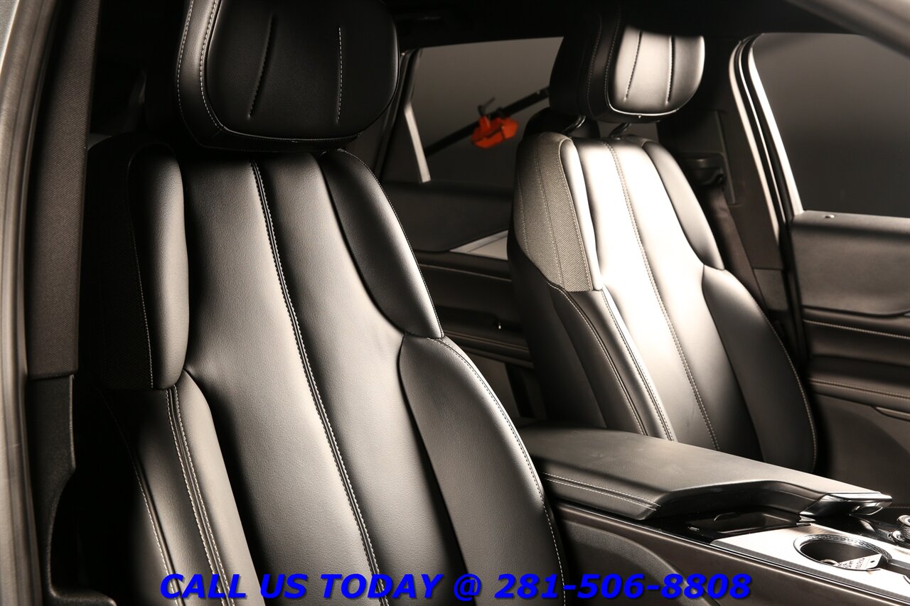 2024 Cadillac LYRIQ 2024 Tech CARPLAY PANO ADAPTcruise 18K Mi - Photo 20 - Houston, TX 77031