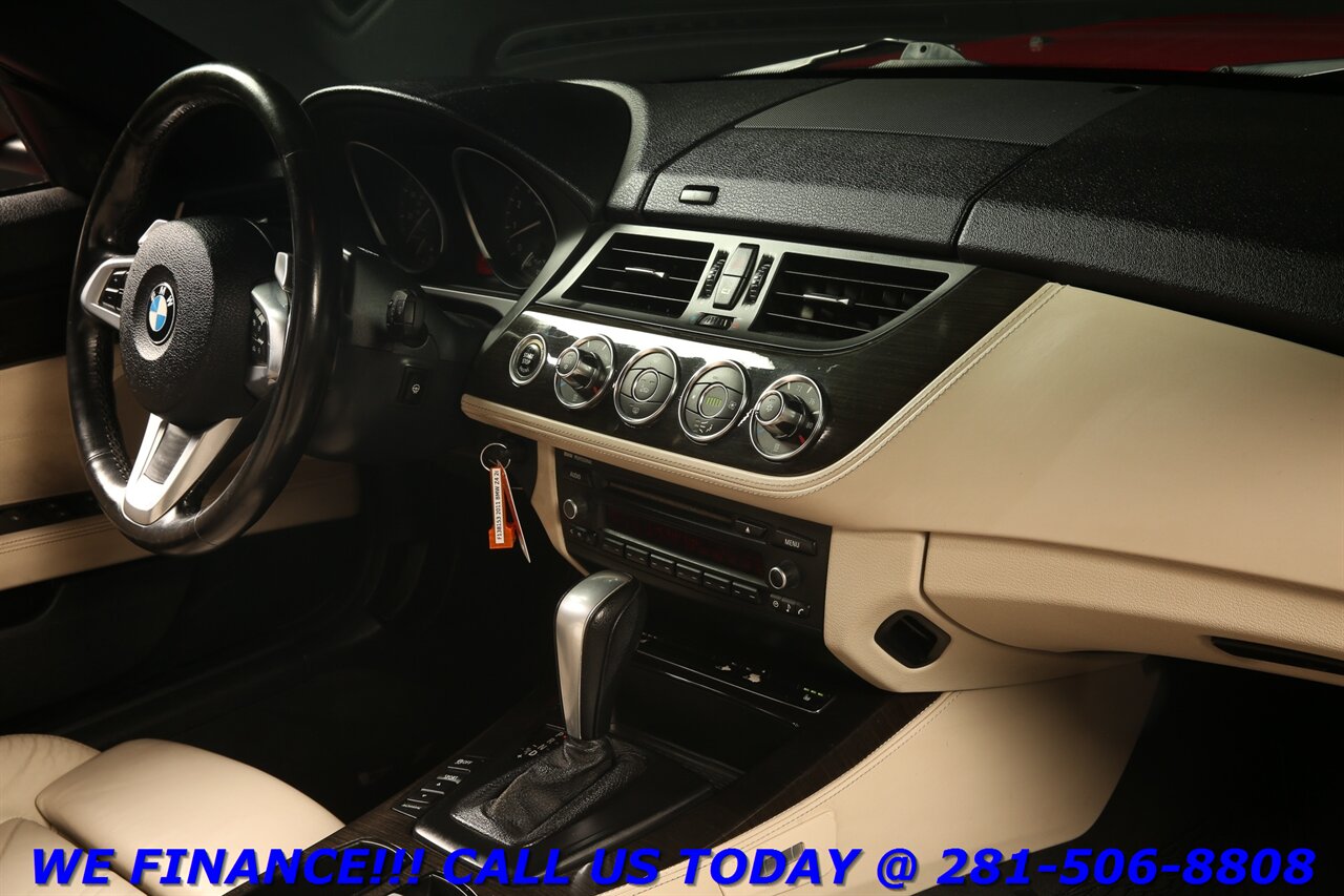 2011 BMW Z4 2011 sDrive30i PREM SPORT PKG HEATSEAT WOOD   - Photo 20 - Houston, TX 77031