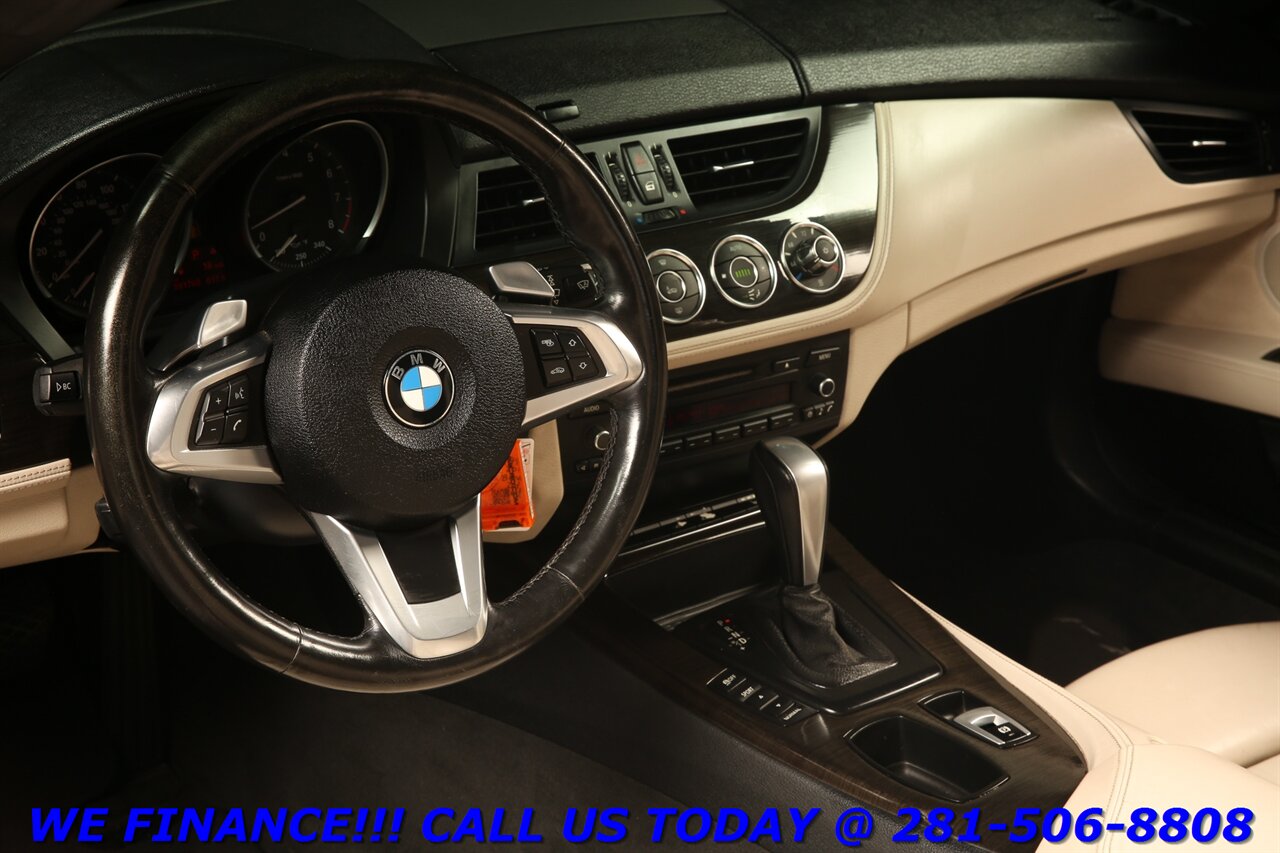 2011 BMW Z4 2011 sDrive30i PREM SPORT PKG HEATSEAT WOOD   - Photo 12 - Houston, TX 77031