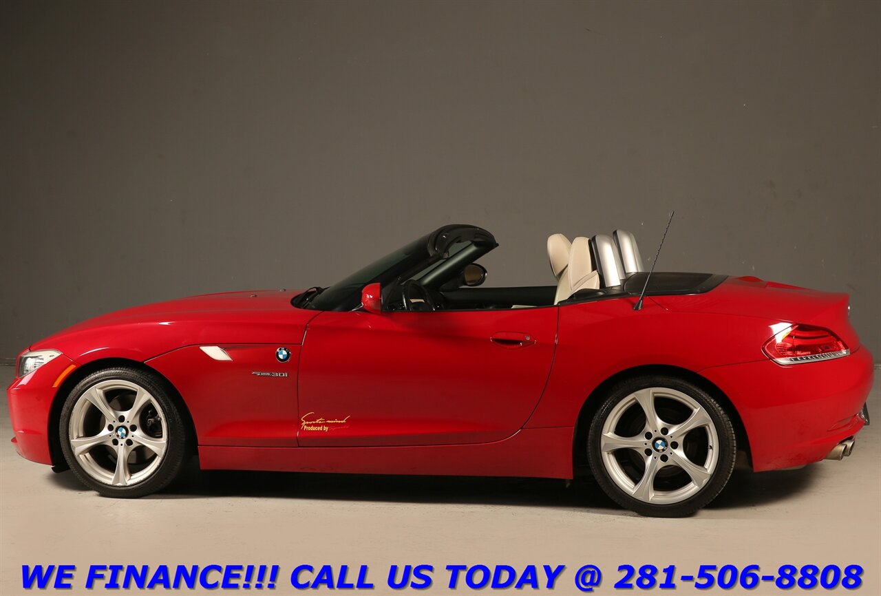 2011 BMW Z4 2011 sDrive30i PREM SPORT PKG HEATSEAT WOOD   - Photo 6 - Houston, TX 77031