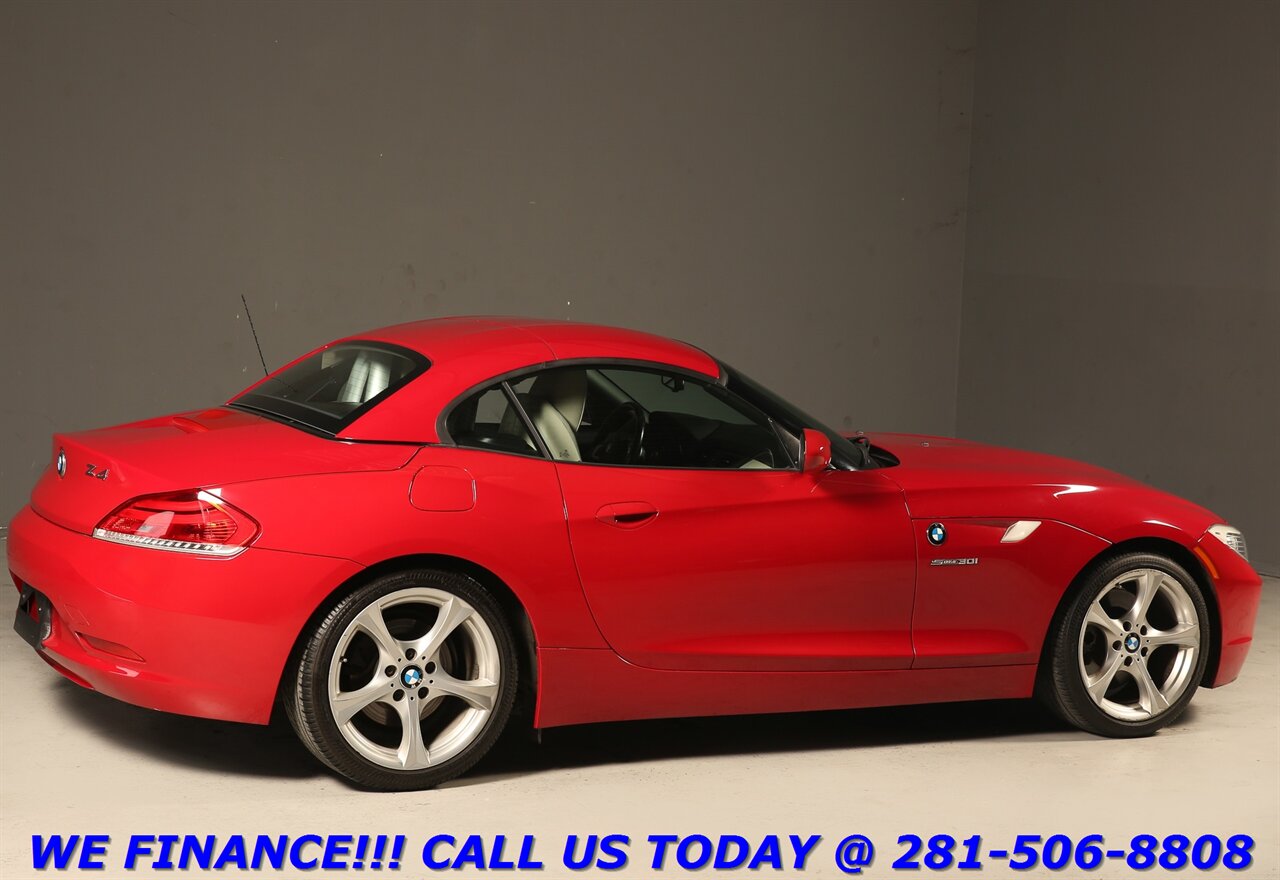 2011 BMW Z4 2011 sDrive30i PREM SPORT PKG HEATSEAT WOOD   - Photo 8 - Houston, TX 77031