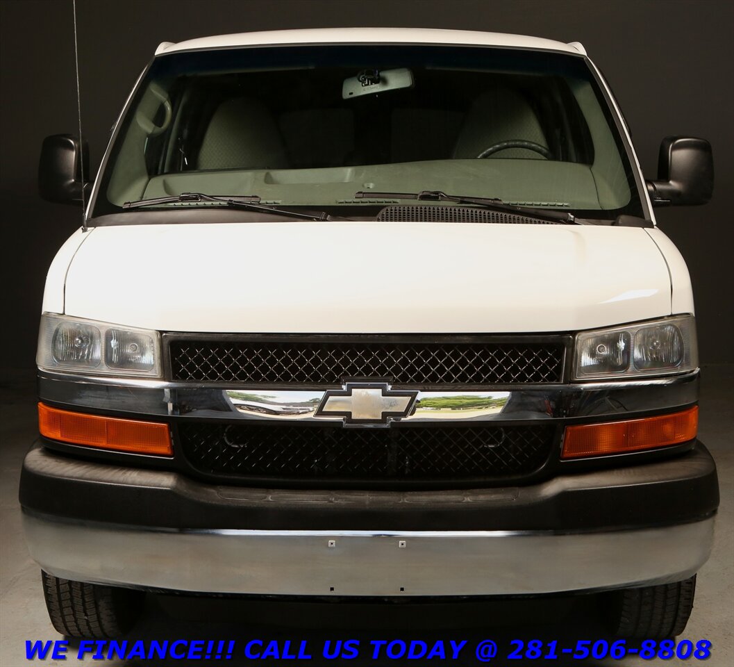 2013 Chevrolet Express 2013 LT 3500 12PASS CRUISE CAMERA V8 58K - Photo 10 - Houston, TX 77031