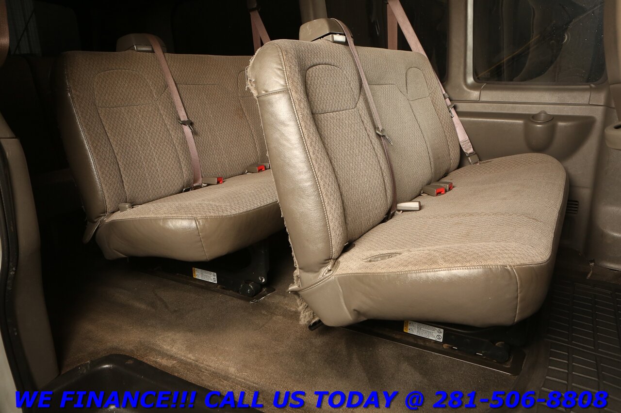 2013 Chevrolet Express 2013 LT 3500 12PASS CRUISE CAMERA V8 58K - Photo 22 - Houston, TX 77031