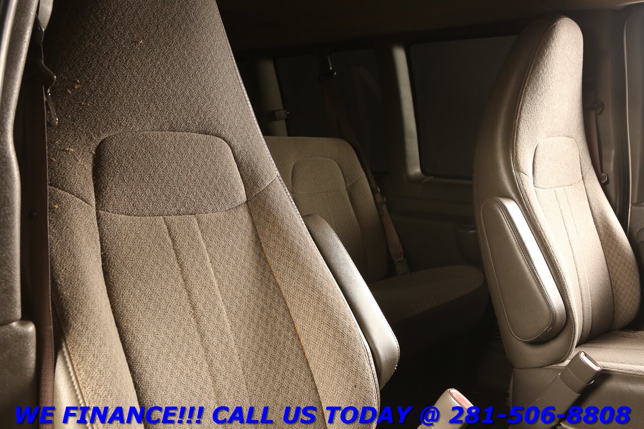 2013 Chevrolet Express 2013 LT 3500 12PASS CRUISE CAMERA V8 58K - Photo 20 - Houston, TX 77031