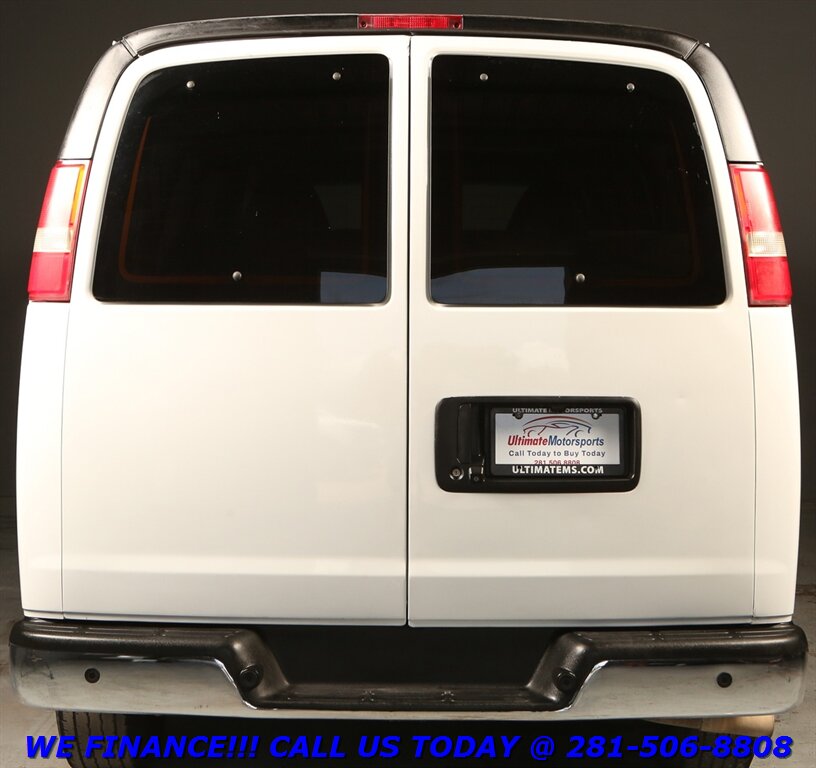 2013 Chevrolet Express 2013 LT 3500 12PASS CRUISE CAMERA V8 58K - Photo 6 - Houston, TX 77031
