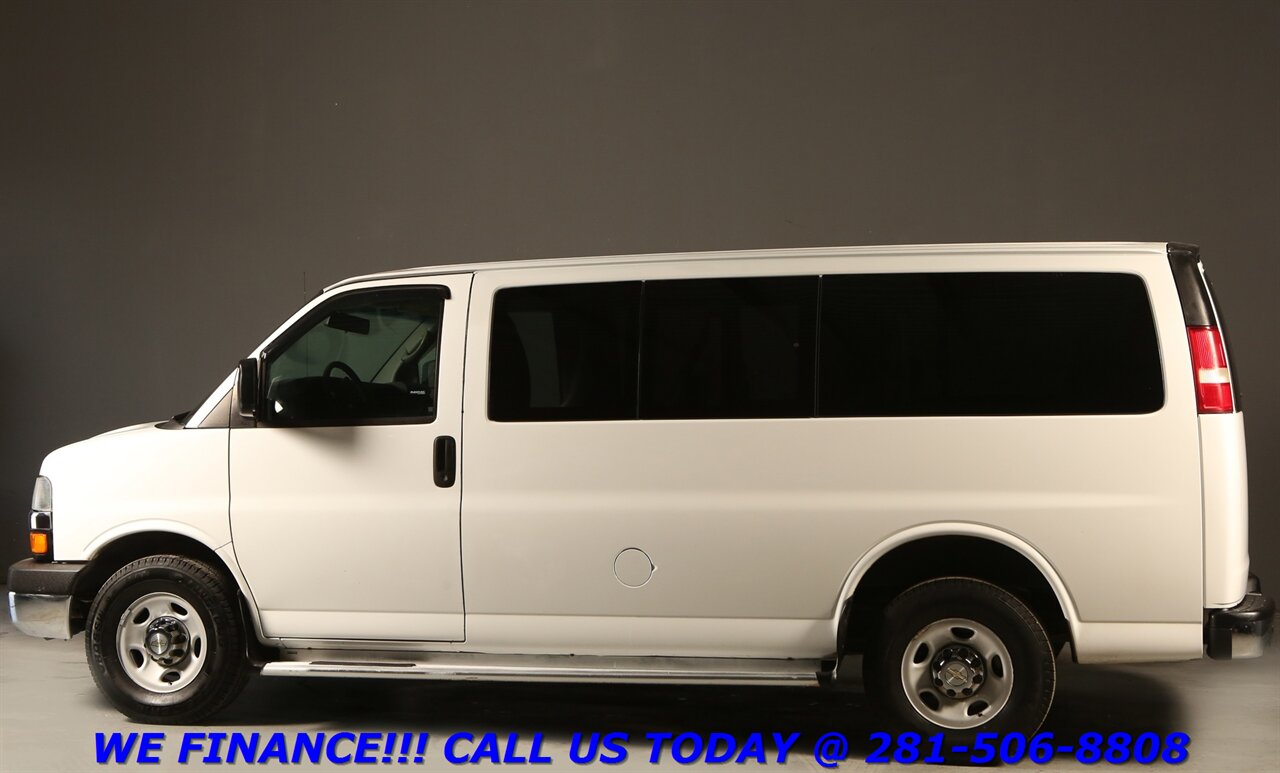 2013 Chevrolet Express 2013 LT 3500 12PASS CRUISE CAMERA V8 58K - Photo 5 - Houston, TX 77031