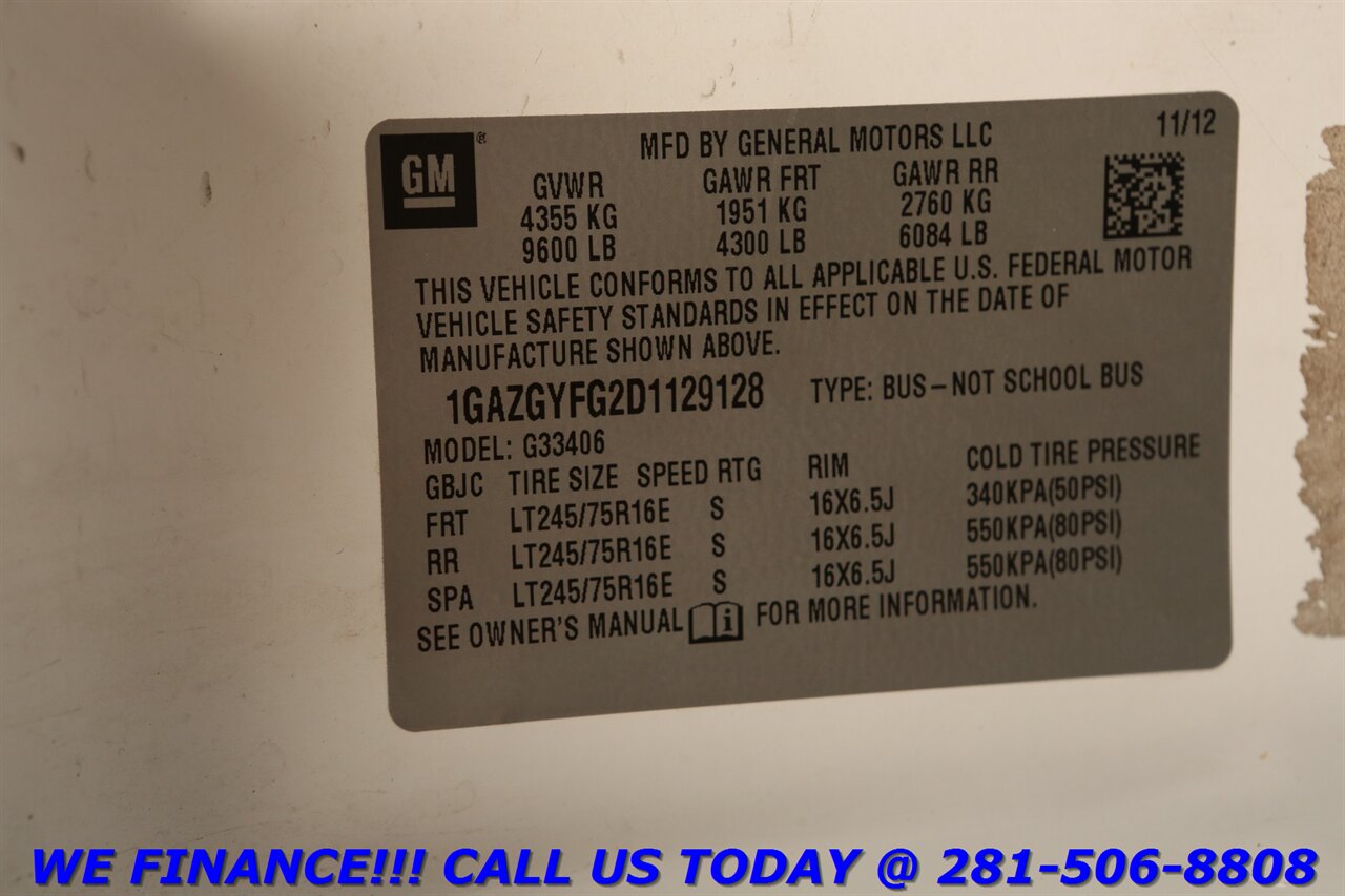 2013 Chevrolet Express 2013 LT 3500 12PASS CRUISE CAMERA V8 58K - Photo 29 - Houston, TX 77031