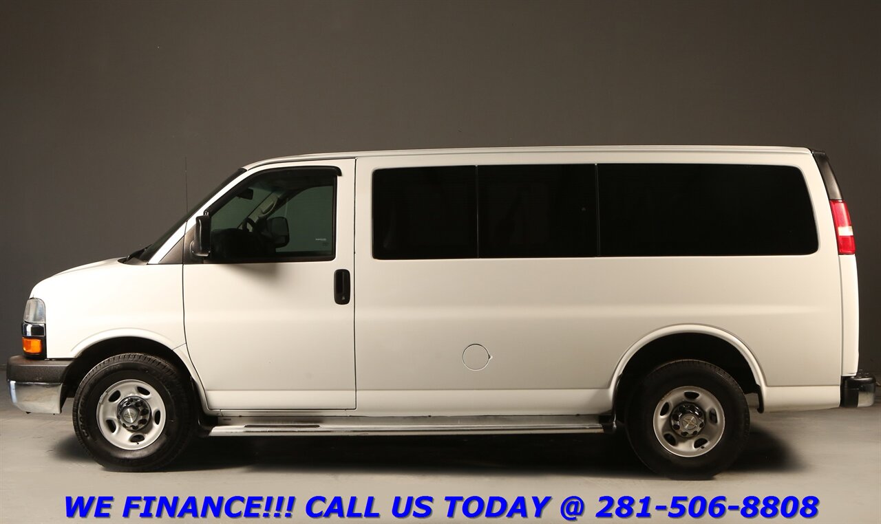 2013 Chevrolet Express 2013 LT 3500 12PASS CRUISE CAMERA V8 58K - Photo 4 - Houston, TX 77031