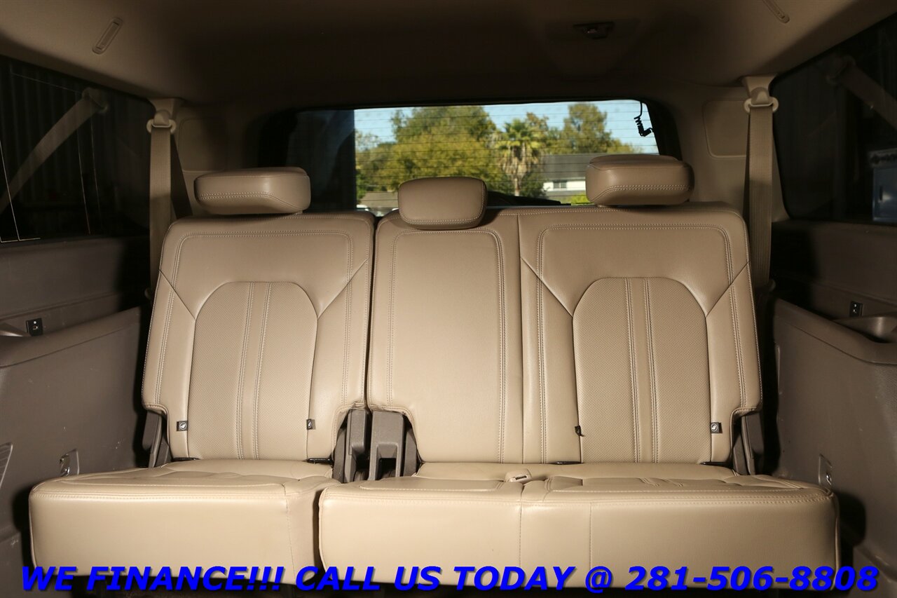 2020 Ford Expedition 2020 MAX Limited TEXAS ED NAV PANO COPILOT 7PASS - Photo 23 - Houston, TX 77031