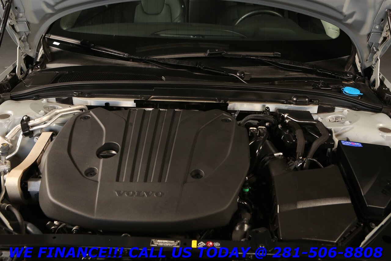 2025 Volvo S60 2025 B5 Core NAV PANO CARPLAY BLIND HEATSEAT 7K   - Photo 29 - Houston, TX 77031
