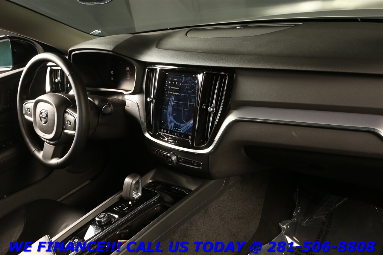 2025 Volvo S60 2025 B5 Core NAV PANO CARPLAY BLIND HEATSEAT 7K   - Photo 19 - Houston, TX 77031