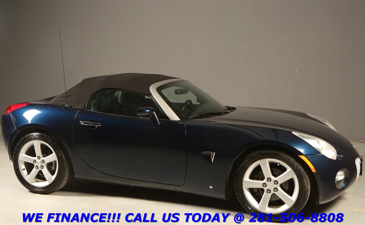 2006 Pontiac Solstice 2006 CONVERTIBLE MANUAL 5-SPEED LEATHER   - Photo 7 - Houston, TX 77031