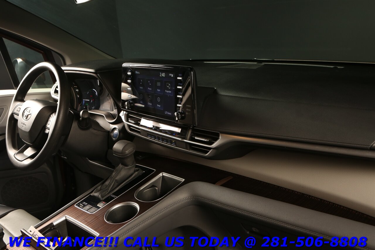 2024 Toyota Sienna 2024 LE+ Hybrid 8PASS BLIND RADAR CRUISE 6K MILES - Photo 19 - Houston, TX 77031